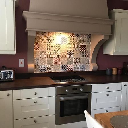 Kilkeel Bungalow - The Perfect Place To Stay Exteriör bild