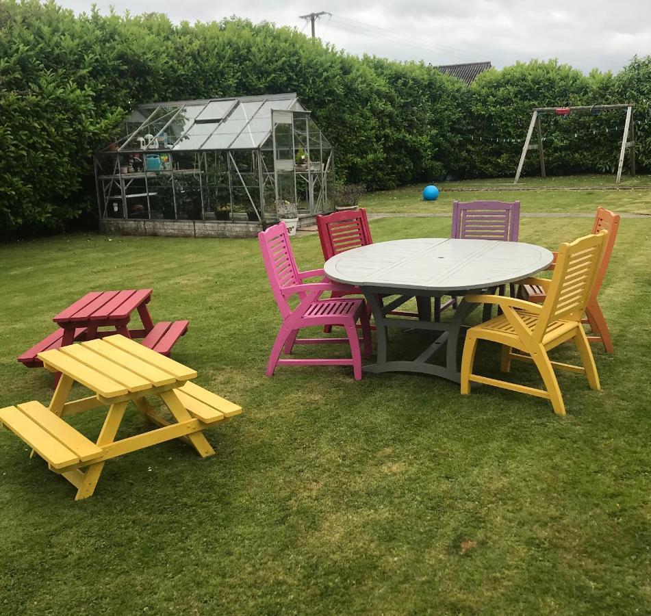 Kilkeel Bungalow - The Perfect Place To Stay Exteriör bild